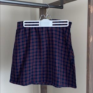 Womens Plaid Skirt fits larger than small